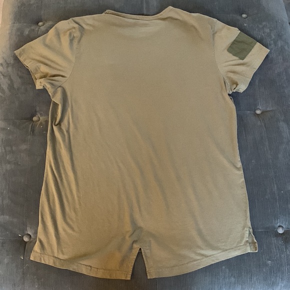 American Rag t shirt with pocket - Men’s size XXL - Gently worn - Picture 5 of 8